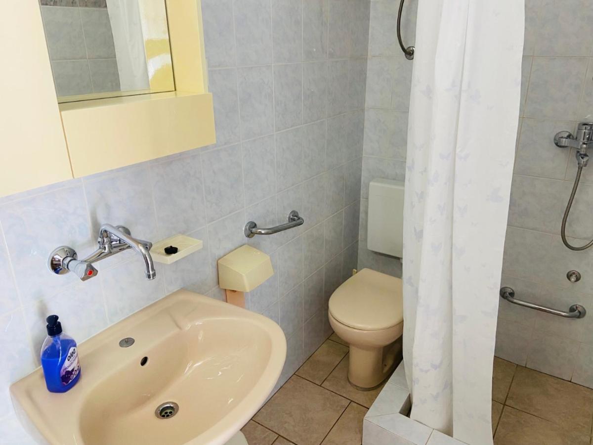 Apartments Tri Zala Zrnovo Dış mekan fotoğraf