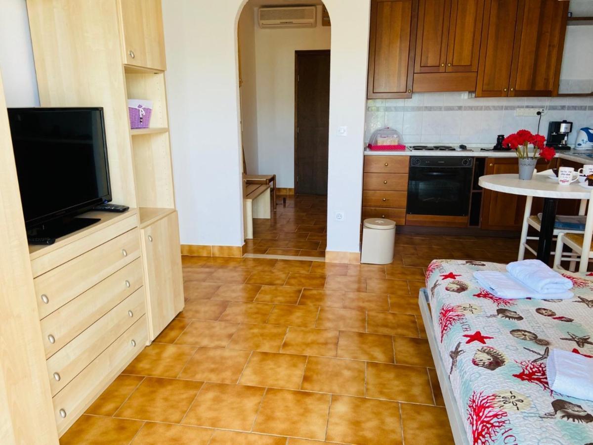 Apartments Tri Zala Zrnovo Dış mekan fotoğraf
