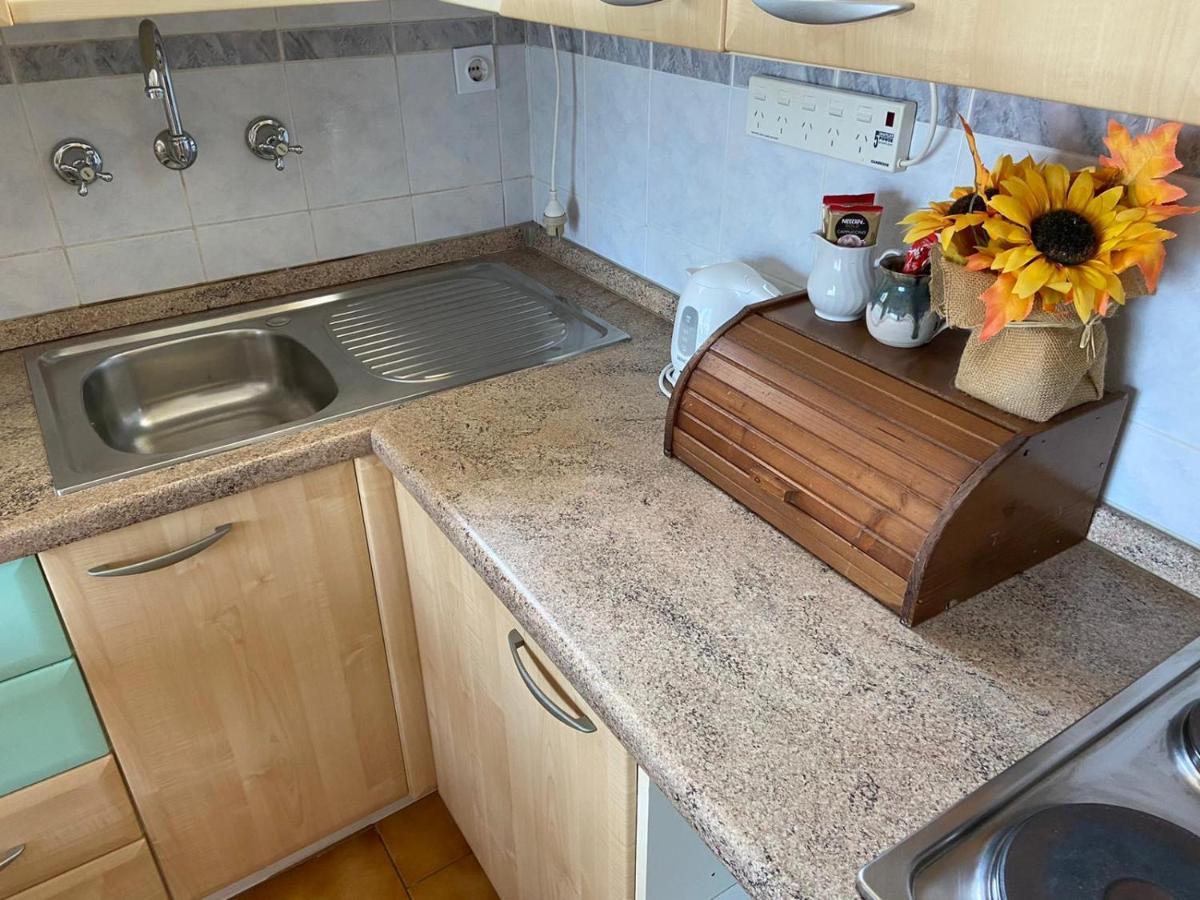 Apartments Tri Zala Zrnovo Dış mekan fotoğraf