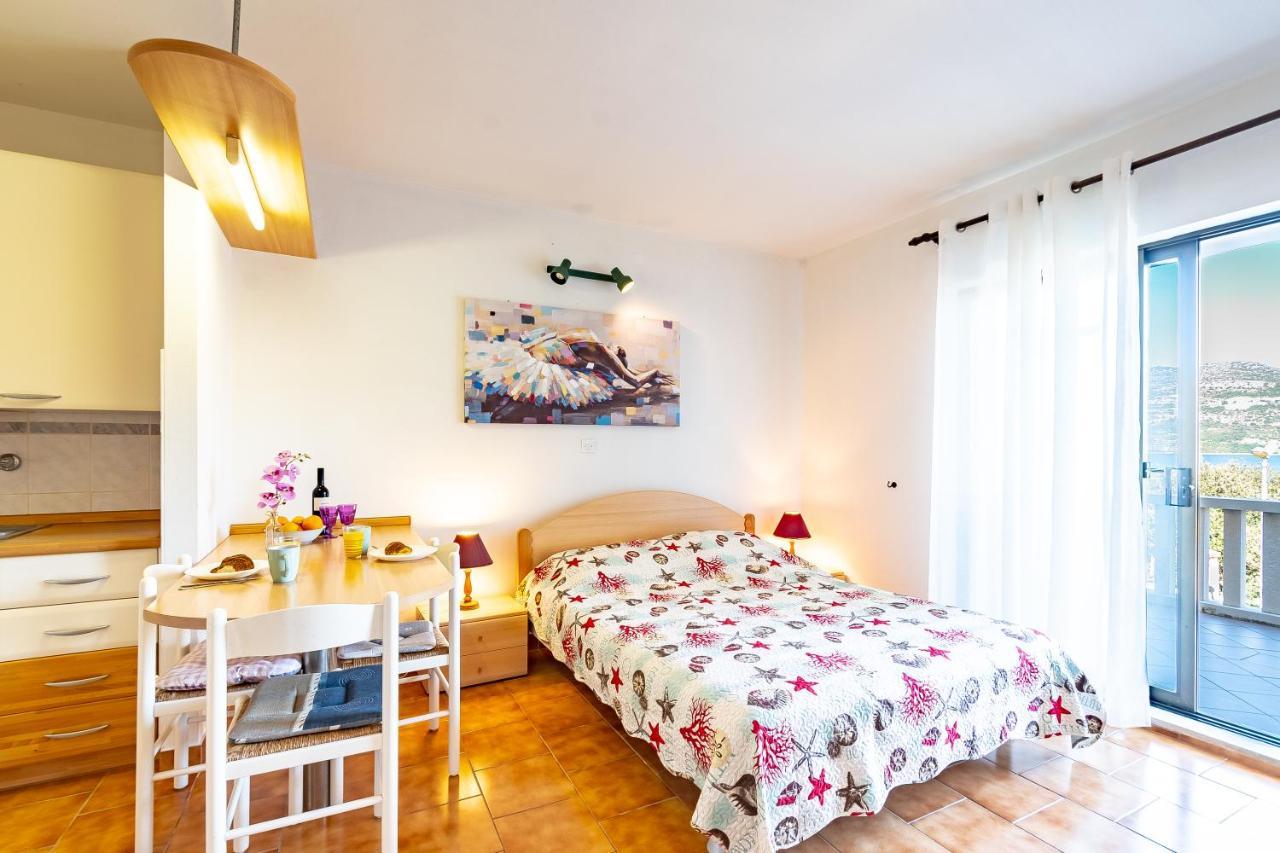 Apartments Tri Zala Zrnovo Dış mekan fotoğraf