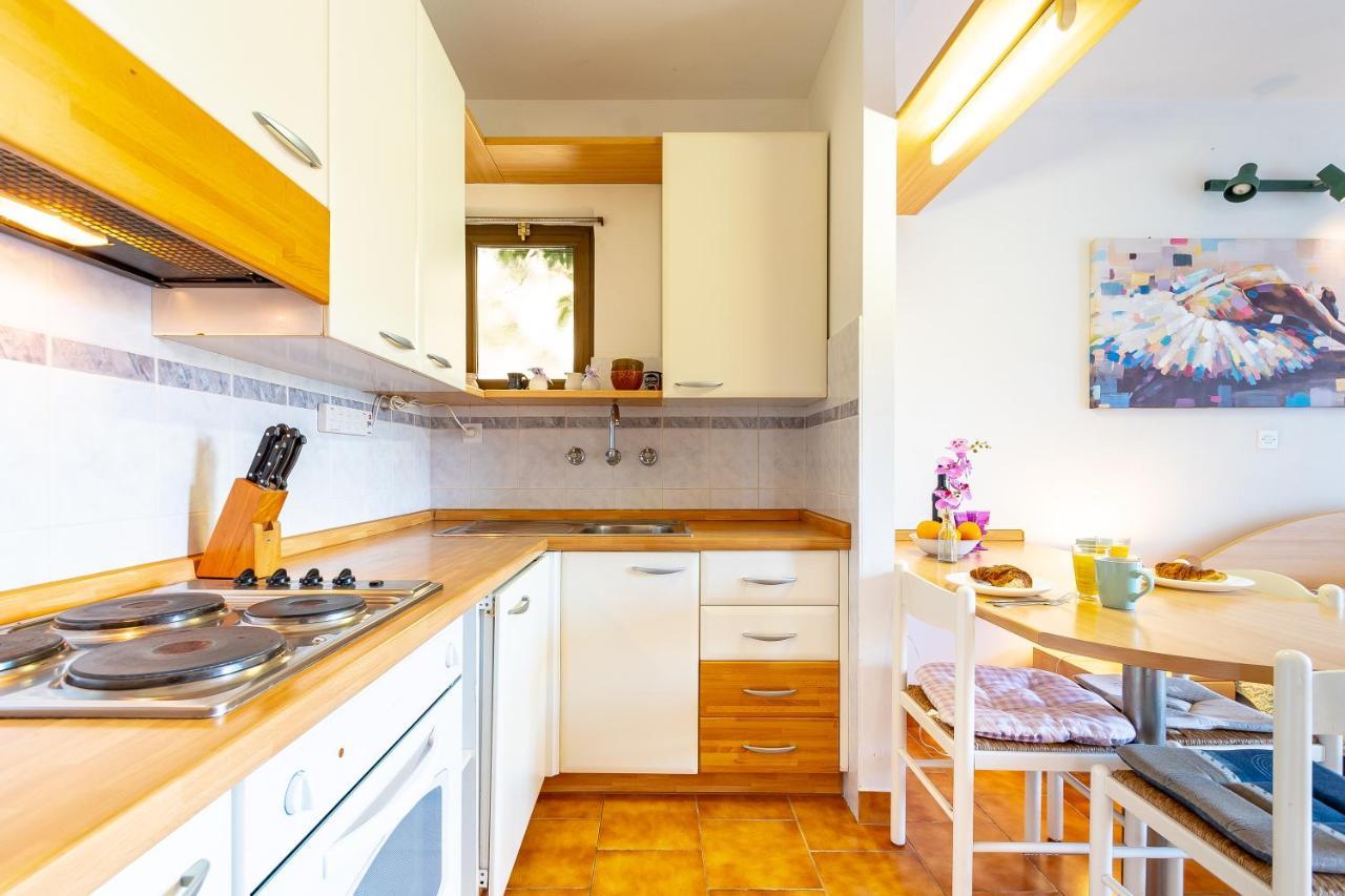 Apartments Tri Zala Zrnovo Dış mekan fotoğraf